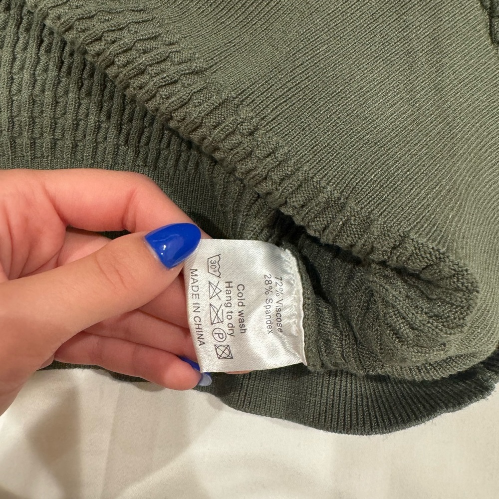 Point Olive Green Cable Knit Sweater - Picture 3 of 3
